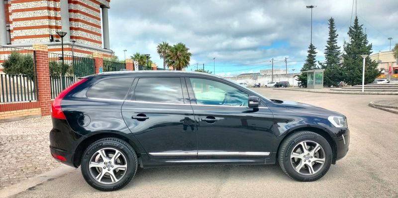 Volvo XC60 • 2014 • 218,000 km 5