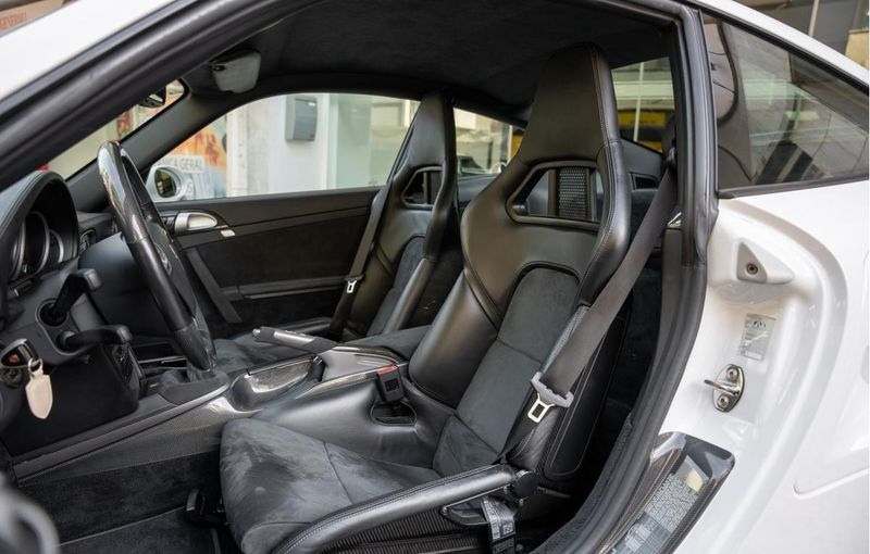 Porsche 997 • 2008 • 10,000 km 6