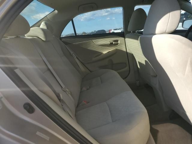 Toyota Corolla • 2009 • 33 km 5