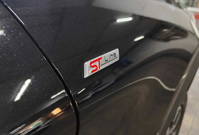 Ford Explorer • 2021 • 100,200 km 4