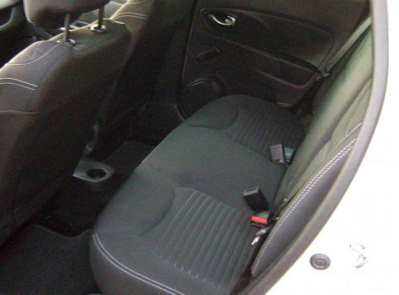 Renault Clio • 2016 • 100,000 km 5