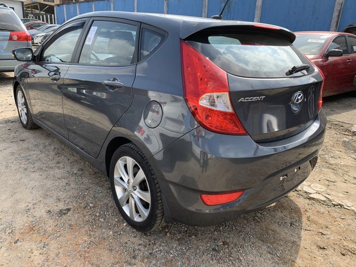 Hyundai Accent • 2016 • 2 km 2
