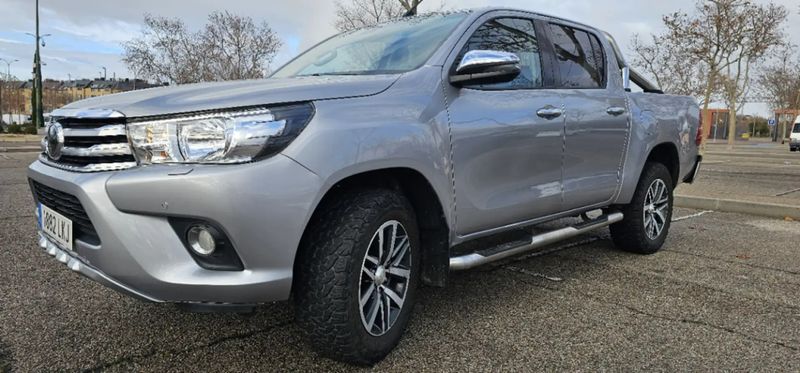 Toyota Hilux • 2020 • 118,000 km 1