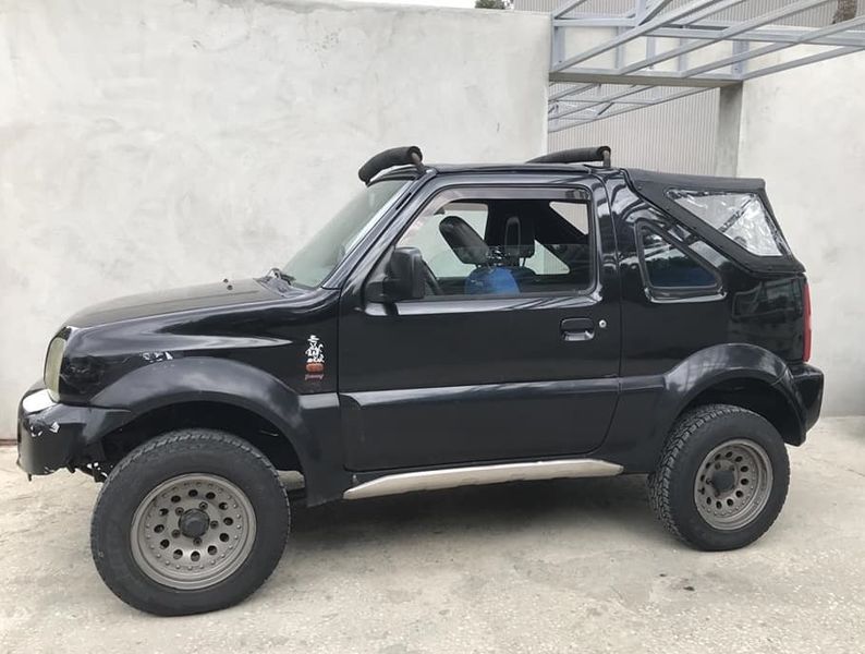 Suzuki Jimny • 2002 • 113,898 km 3