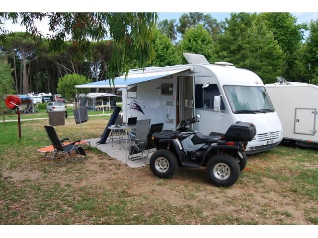 Mercedes-Benz 310 Van • 2017 • 65,000 km 2