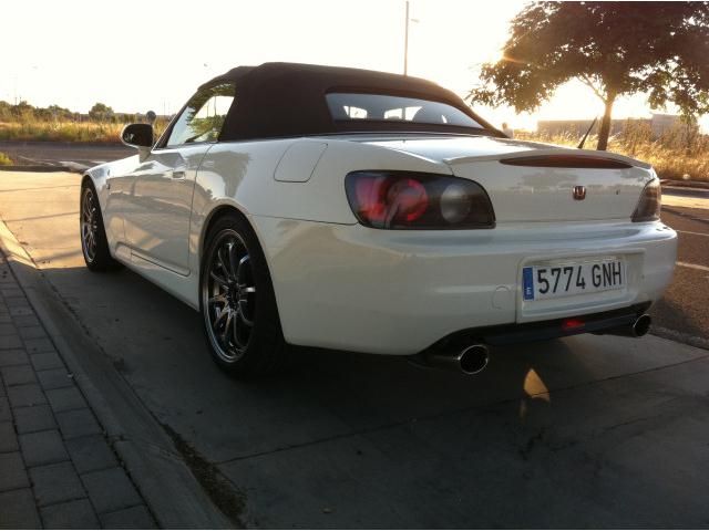 Honda S2000 • 2002 • 112,000 km 1