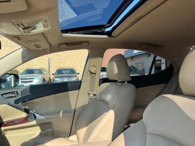 Lexus IS 250 C • 2007 • 121,131 km 9