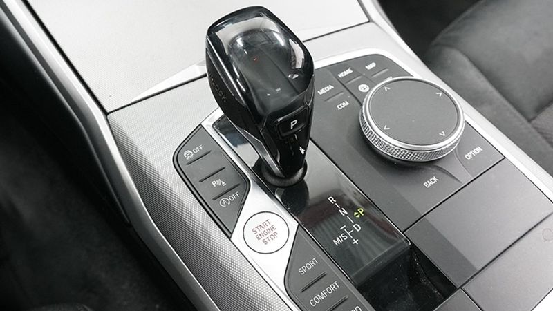 BMW 3 Series • 2019 • 106,800 km 6