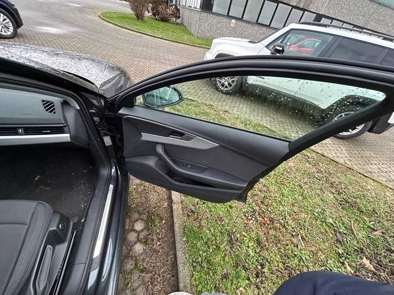 Audi A4 • 2021 • 52,000 km 7