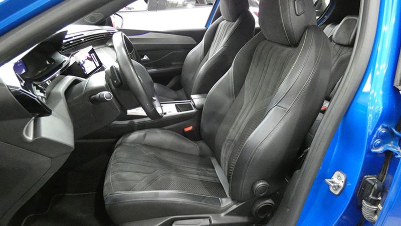 Peugeot 308 • 2021 • 42,107 km 10