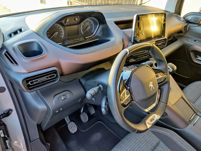 Peugeot Bipper • 2022 • 19,000 km 8