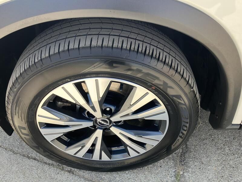 Nissan X-Trail • 2024 • 15,120 km 32