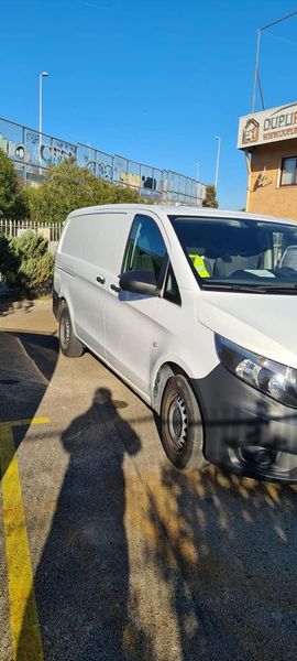 Mercedes-Benz 115 • 2009 • 79,000 km 6