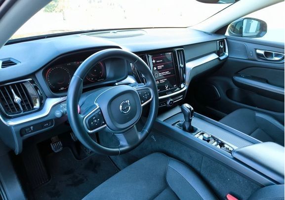 Volvo V60 • 2020 • 69,000 km 8