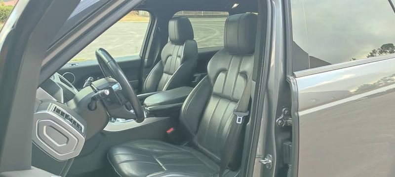 Land Rover Range Rover Sport • 2017 • 76,000 km 7