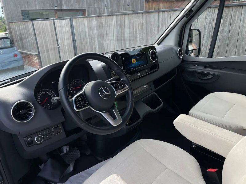 Mercedes-Benz Sprinter • 2021 • 20,800 km 7