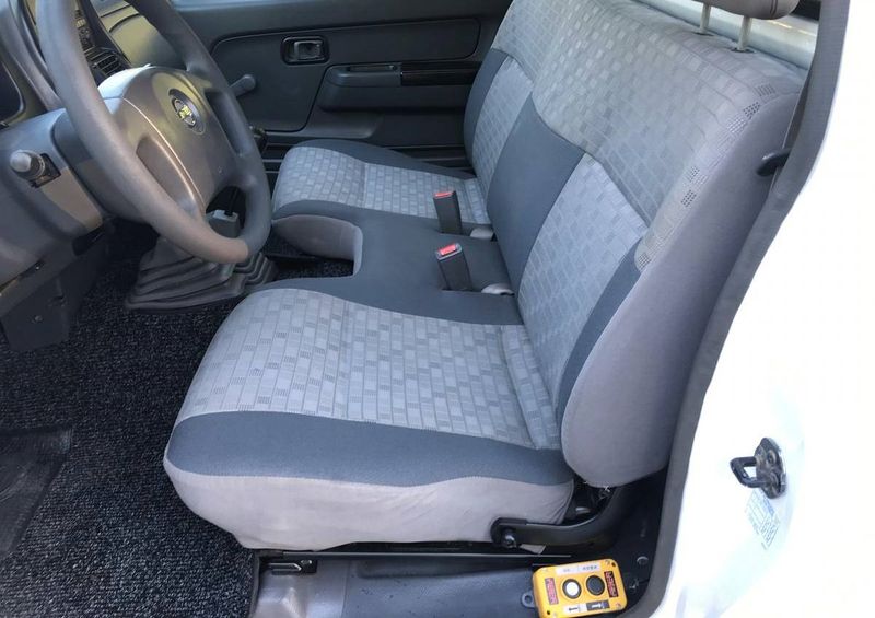 Nissan 240-sx • 2003 • 160,000 km 4