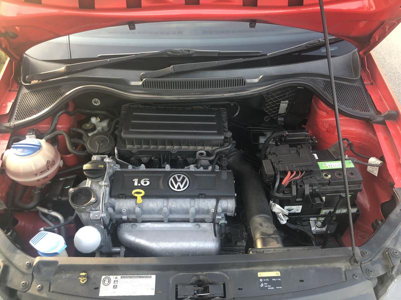 Volkswagen Polo • 2015 • 102,000 km 4