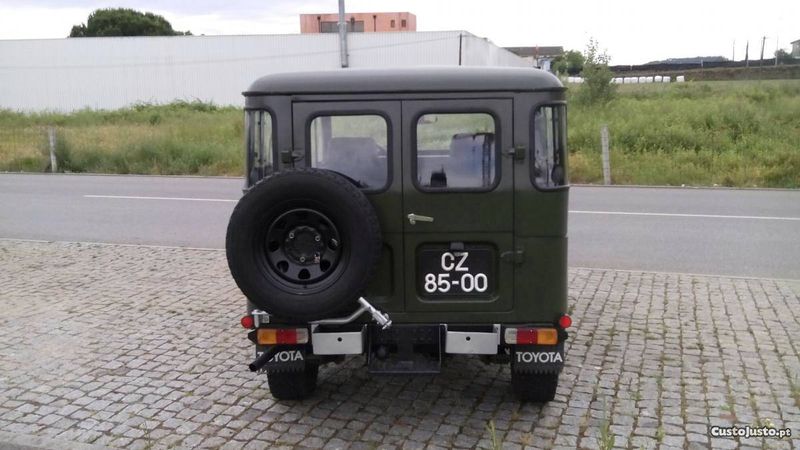 Toyota Belta • 1980 • 50,000 km 2