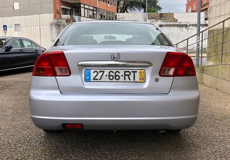 Honda Civic • 2001 • 149,000 km 2