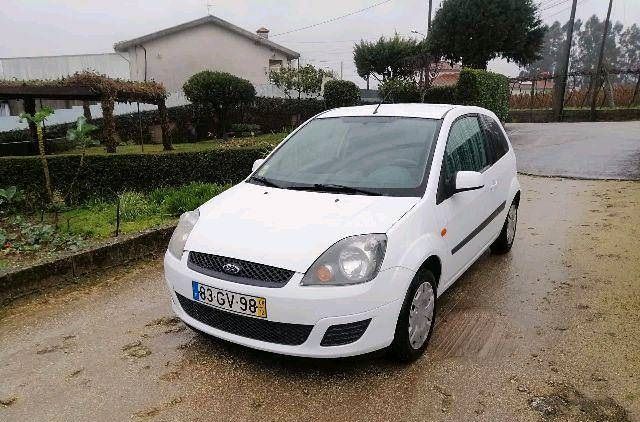 Ford Fiesta • 2009 • 180,000 km 1