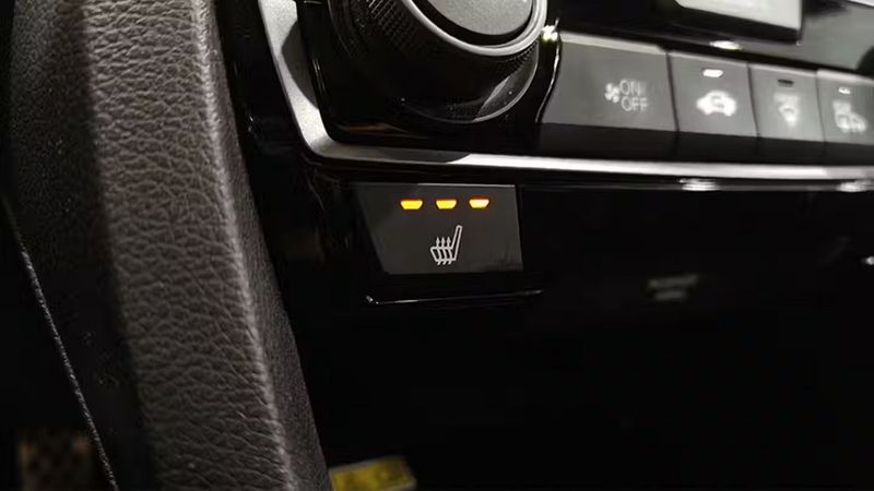 Honda Civic • 2018 • 42,804 km 6