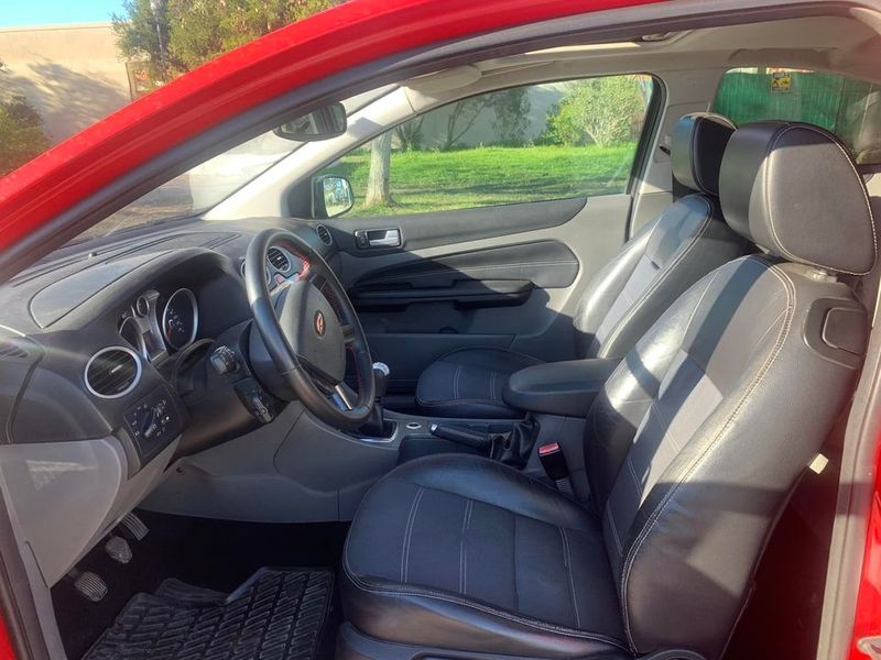 Ford Focus • 2008 • 70,000 km 3