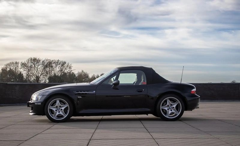 BMW Z3 • 1999 • 118,000 km 1