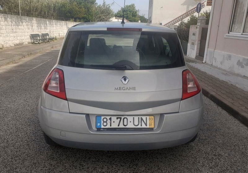 Renault Mégane • 2004 • 180,000 km 4