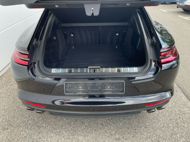 Porsche Panamera • 2016 • 104,000 km 12