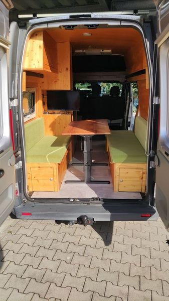 Renault Master • 2010 • 81,804 km 7