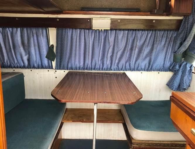 Volkswagen Polo • 1973 • 120,000 km 3