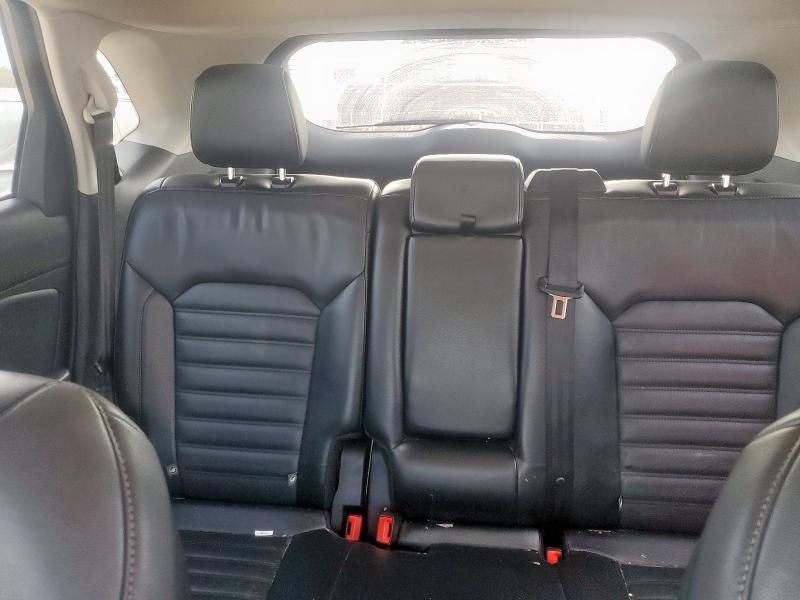 Ford Edge • 2015 • 10,000 mi 9