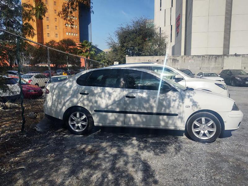 Seat Cordoba • 2007 • 144,000 km 2