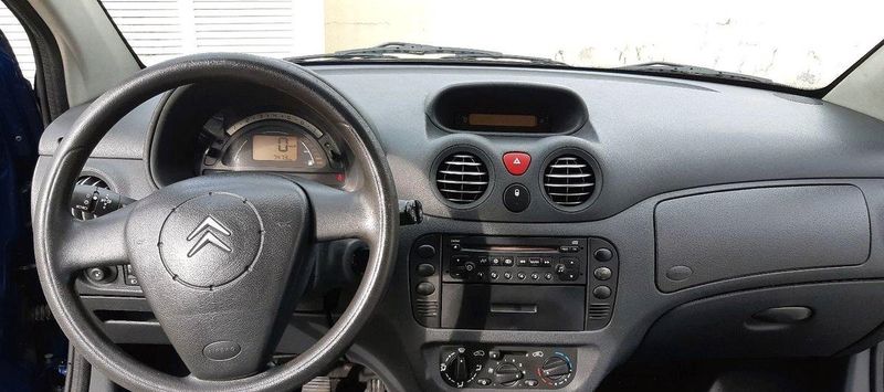 Citroën C2 • 2004 • 130,000 km 2