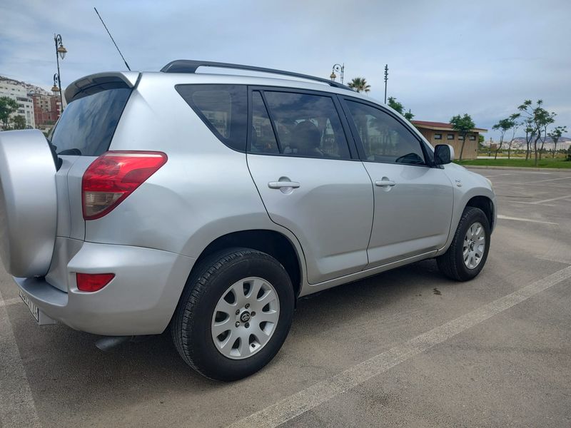 Toyota RAV4 • 2007 • 340,000 km 1