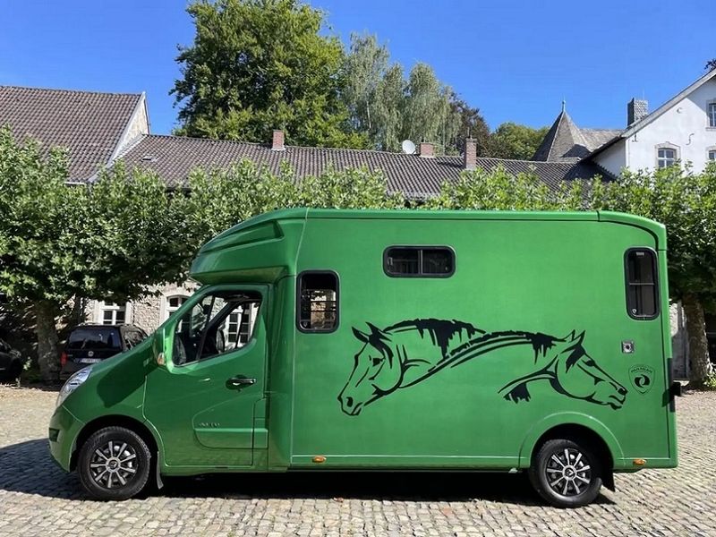 Renault Master • 2019 • 198,000 km 4
