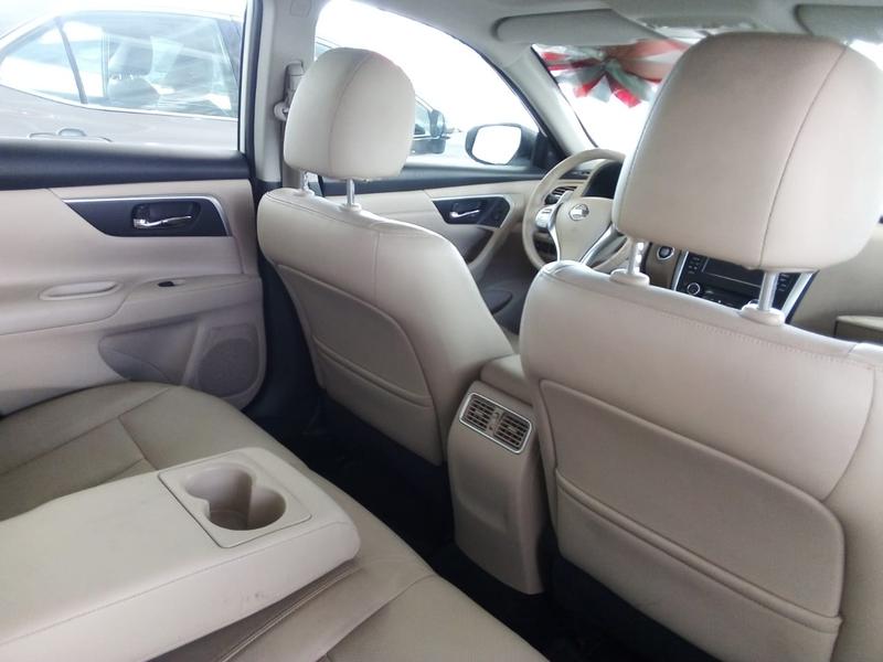 Nissan Altima • 2017 • 86,000 km 22