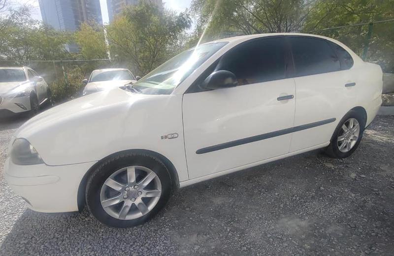 Seat Cordoba • 2007 • 144,000 km 4