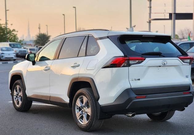 Toyota RAV4 Hybrid • 2022 • 45,000 km 3