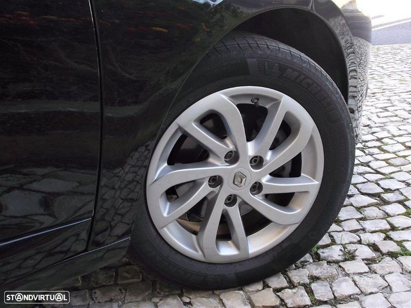 Renault Meganne • 2015 • 104,000 km 5