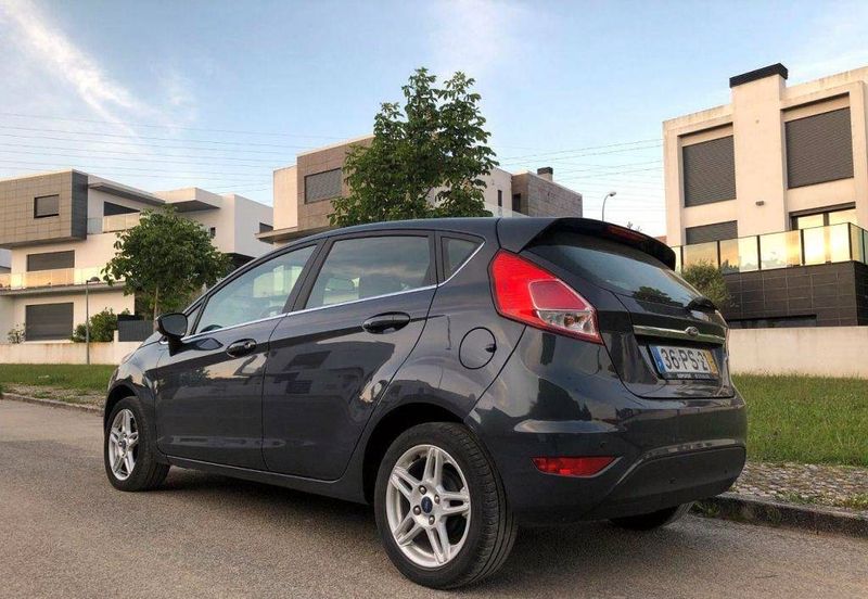 Ford Fiesta • 2015 • 109,999 km 5