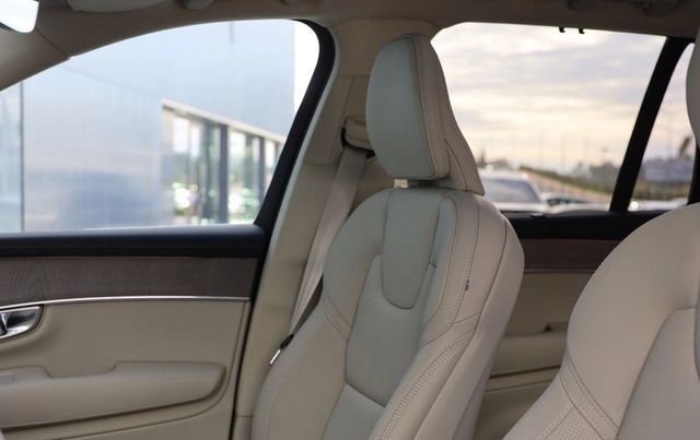 Volvo XC90 • 2024 • 1,000 km 3