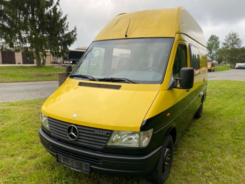 Mercedes-Benz Sprinter • 1998 • 164,154 km 9