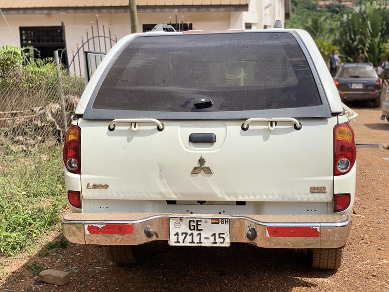 Mitsubishi L200 Pick up • 2014 • 250,000 km 4