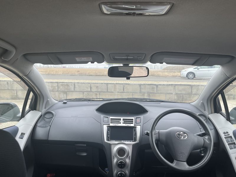 Toyota Vitz • 2006 • 172,337 km 7