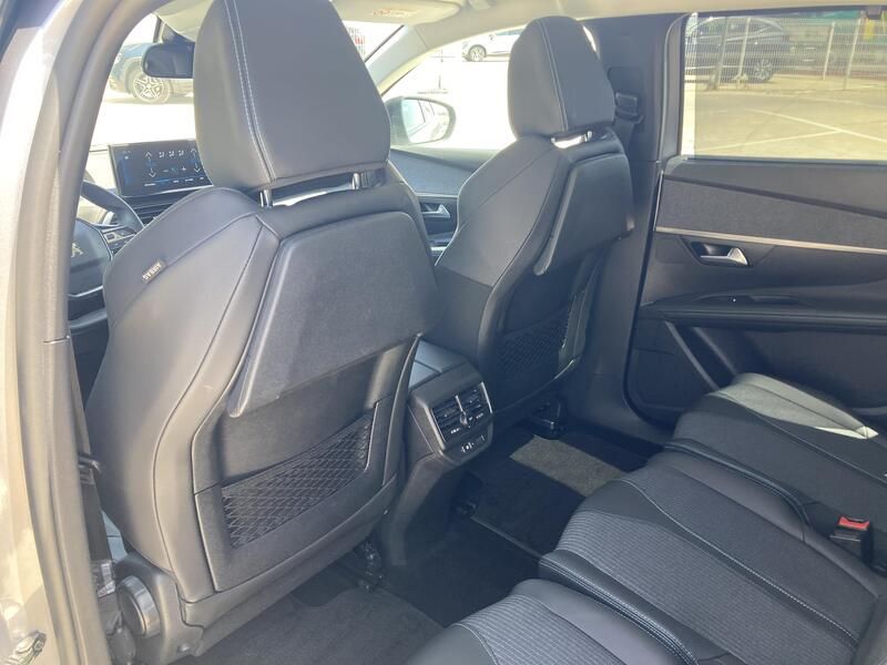 Peugeot 5008 • 2022 • 49,995 km 16