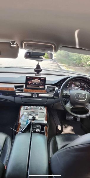 Audi A8 • 2011 • 170,590 km 5