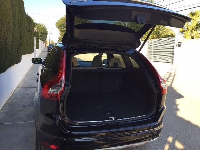 Volvo XC60 • 2016 • 195,000 km 8