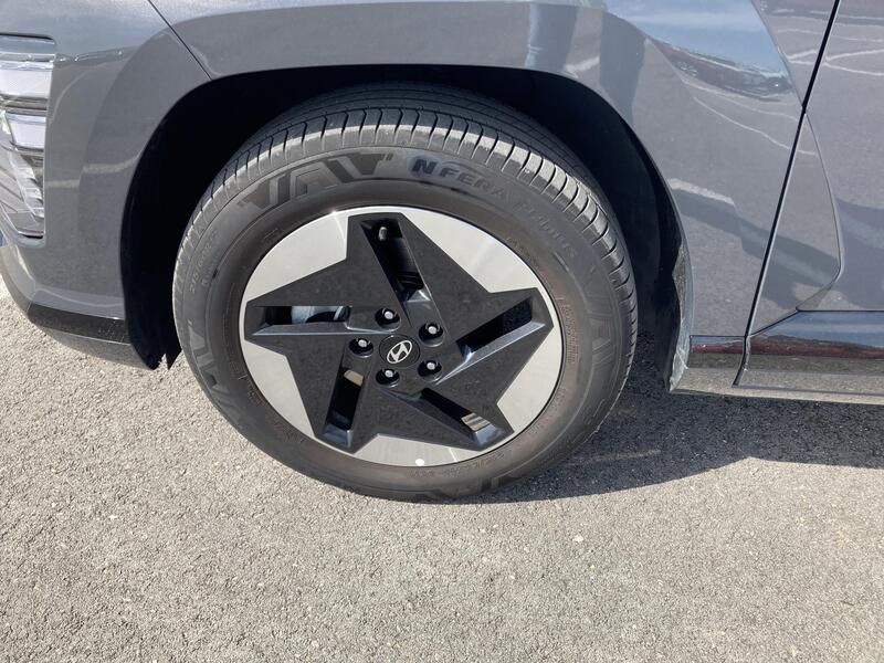 Hyundai Kona • 2024 • 9,678 km 10